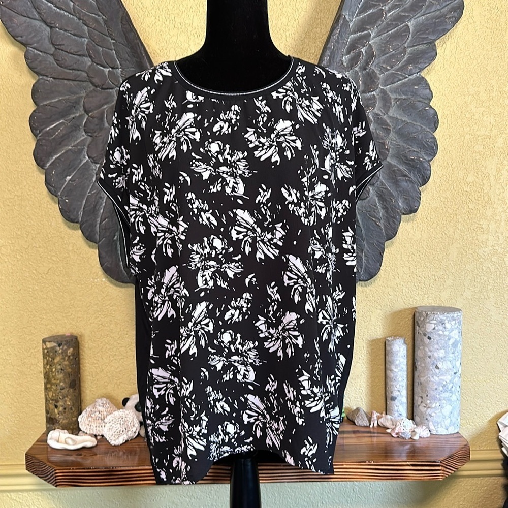 Tribal floral tee shirt